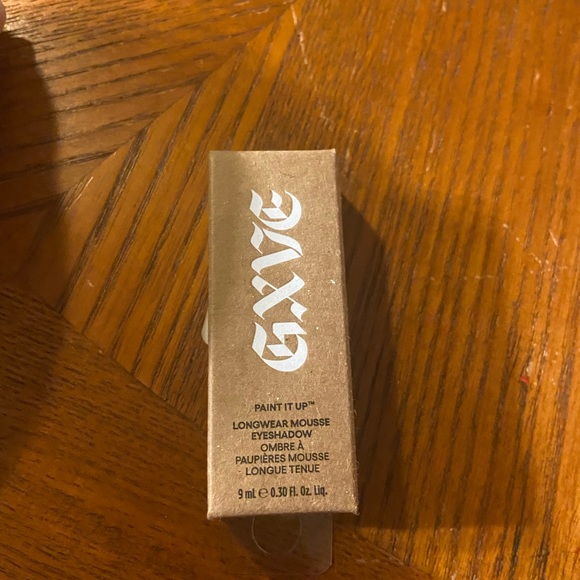 GXVE by GWEN STEFANI Longwear Mousse Eyeshadow - Picture 4 of 5
